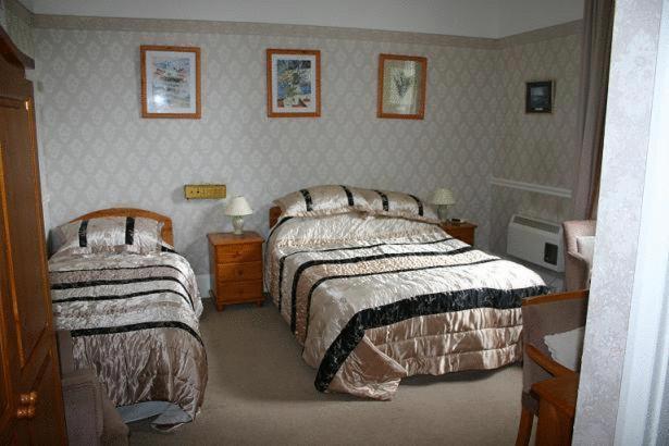 Frognel Hall Torquay Rum bild